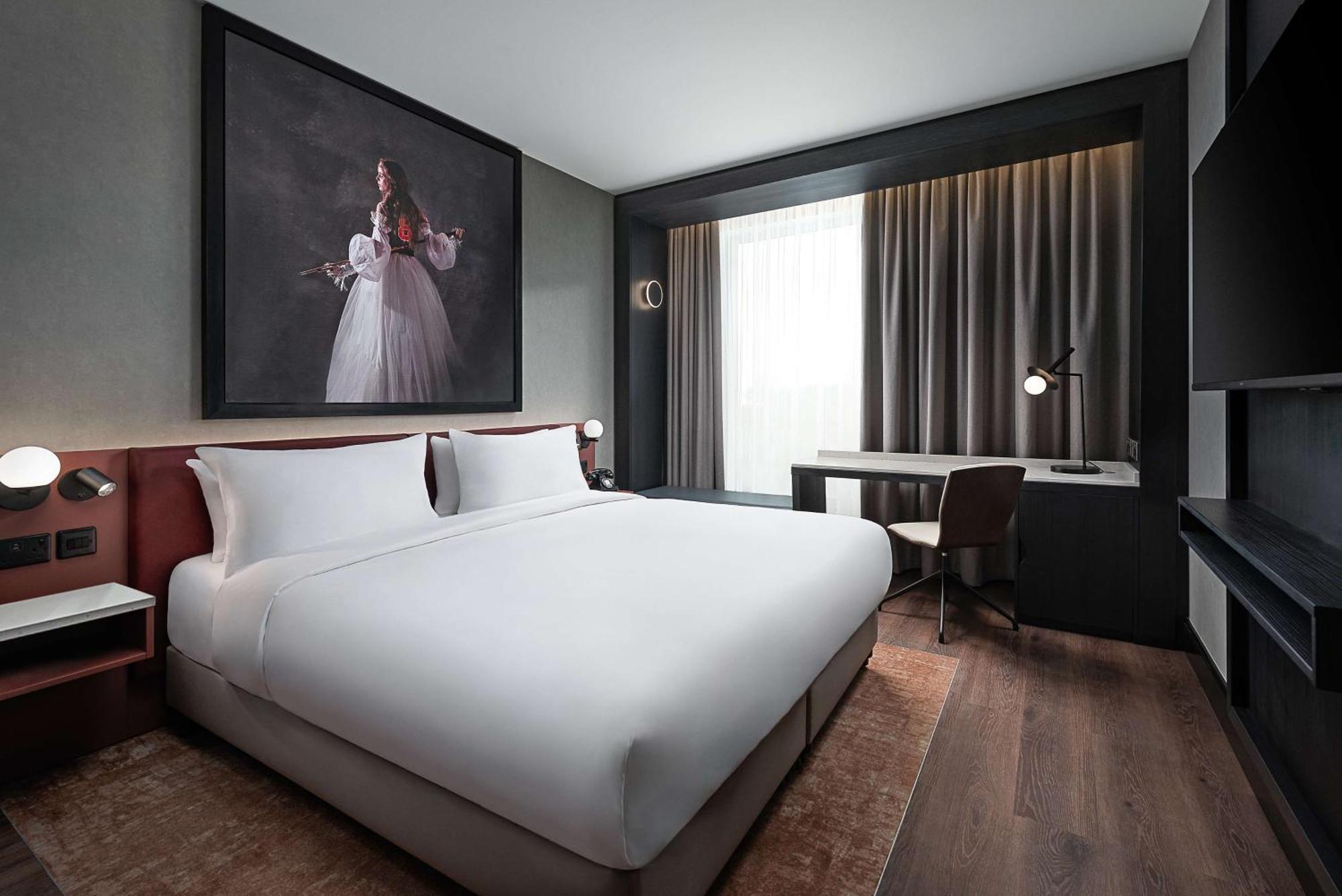 ホテル Radisson Red ゴールウェイ エクステリア 写真